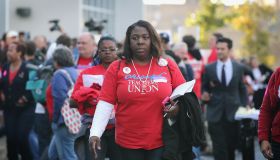 Chicago Teacher's Union Votes To End Strike