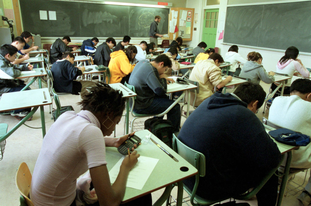 School test 12/18/01 Grade 10 students do a math test , not exam , in their classroom generic pic