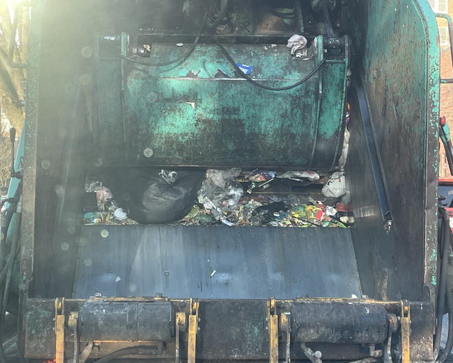 Dump Truck - Garbage Truck - Trash