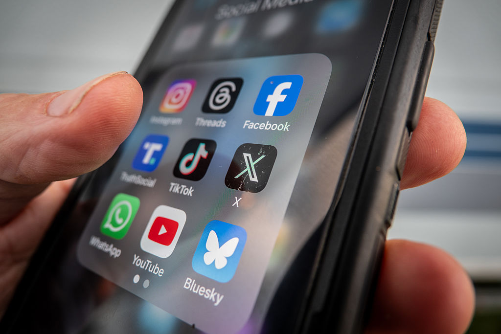 TikTok To Be Banned From UK Government Phones